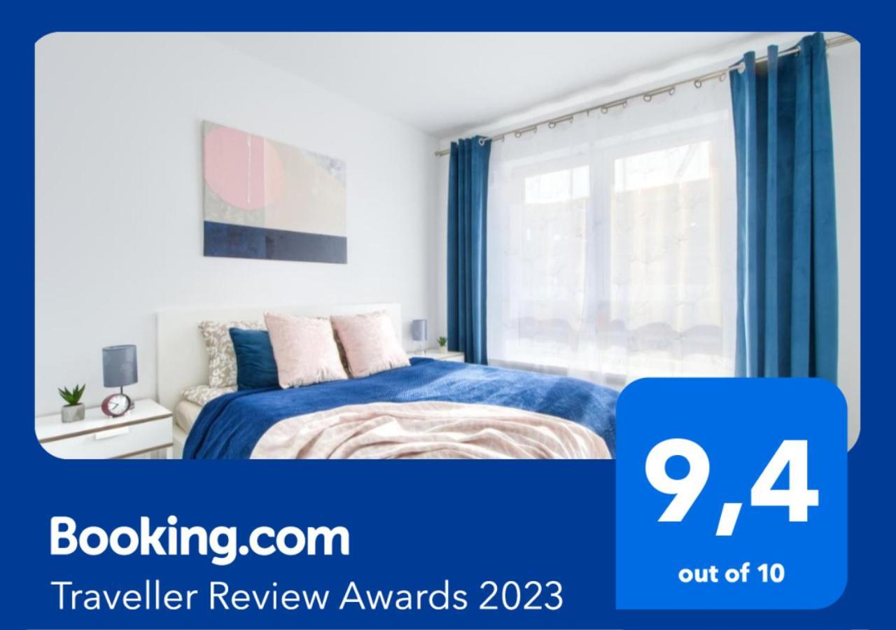 M&R Apartament Airport&Business Deluxe Cybernetyki 17 - Underground Garage - Free Wifi - Netflix - Air Conditioning - Self Check-In, Close By Chopin Airport Варшава Екстериор снимка
