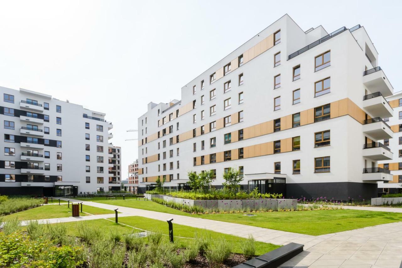M&R Apartament Airport&Business Deluxe Cybernetyki 17 - Underground Garage - Free Wifi - Netflix - Air Conditioning - Self Check-In, Close By Chopin Airport Варшава Екстериор снимка